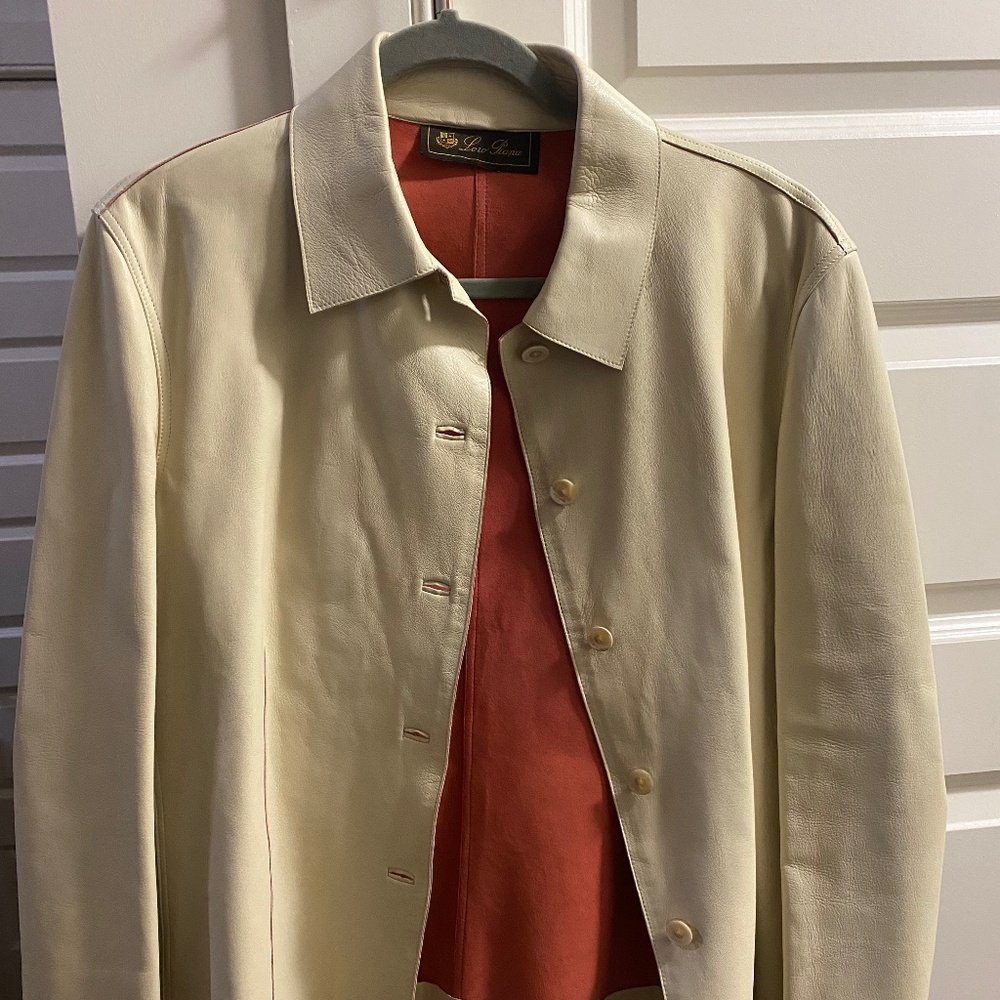 Loro Piana Beige Leather Jacket – Size 48 – Red Lining – Excellent Condition